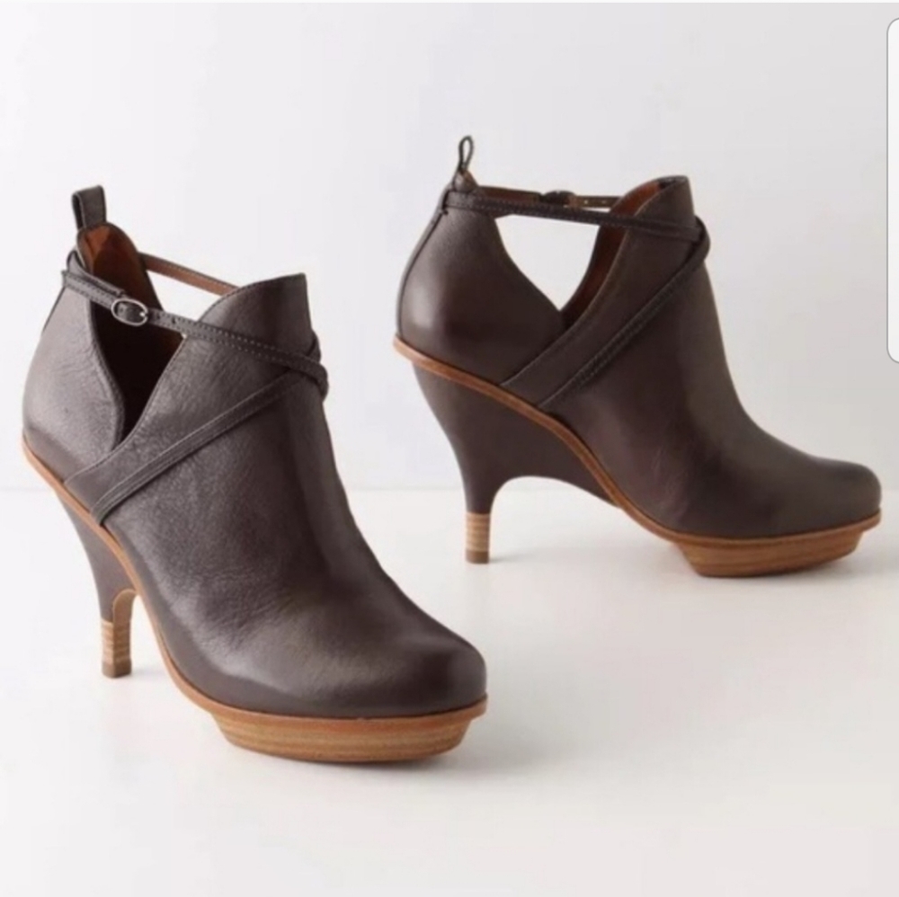 Leifsdottir booties
